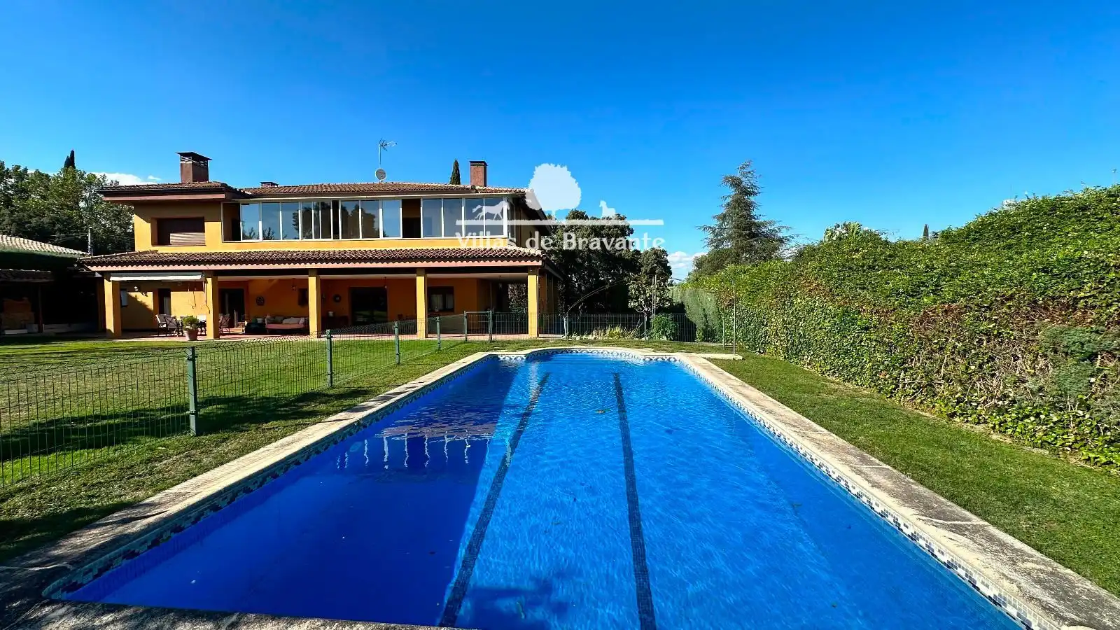 Garden of Houses for sale in Villanueva de la Cañada  with Air Conditioner, Heating and Parquet flooring