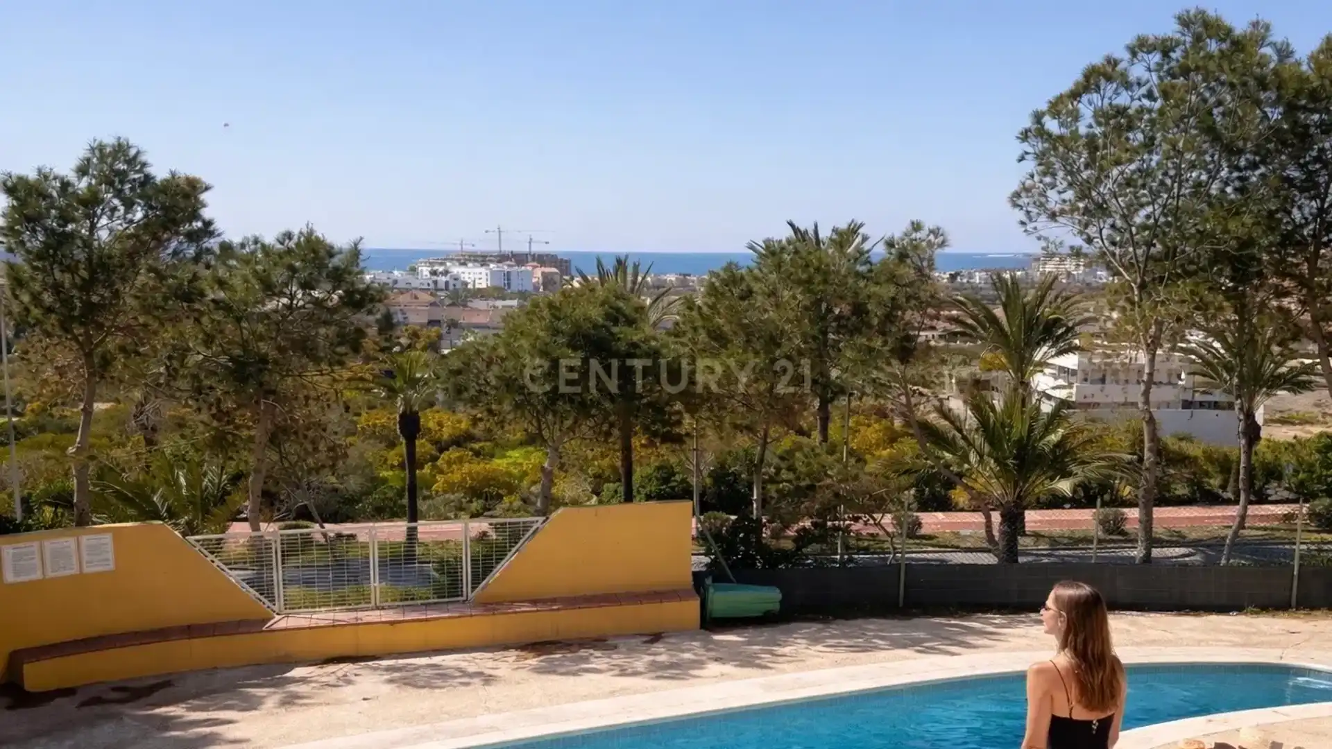 Piscina de Apartamento en venta en El Ejido con Aire acondicionado y Piscina comunitaria