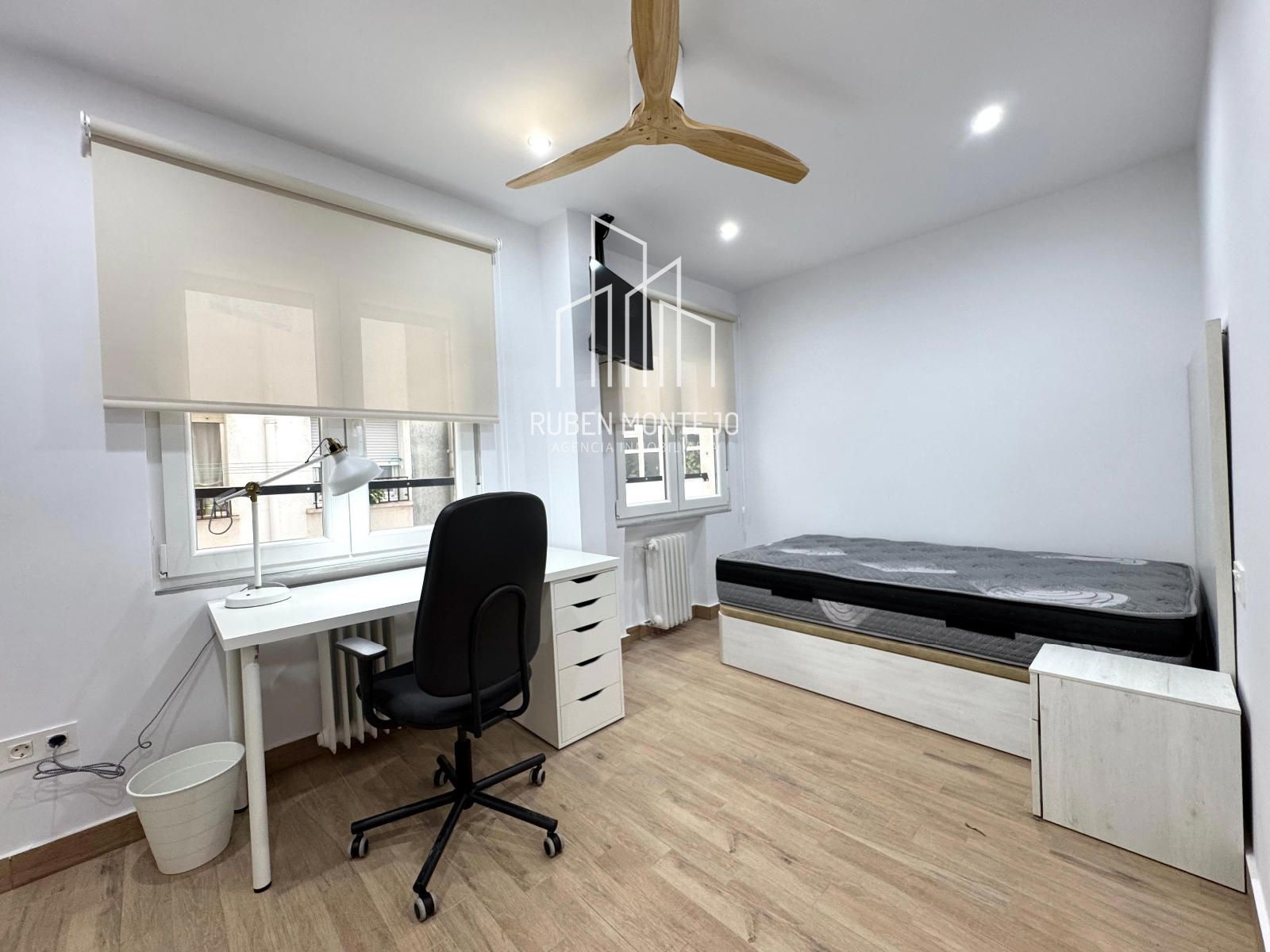 Flat to share in Avenida de Portugal 141 3ºF, 141, Carmelitas