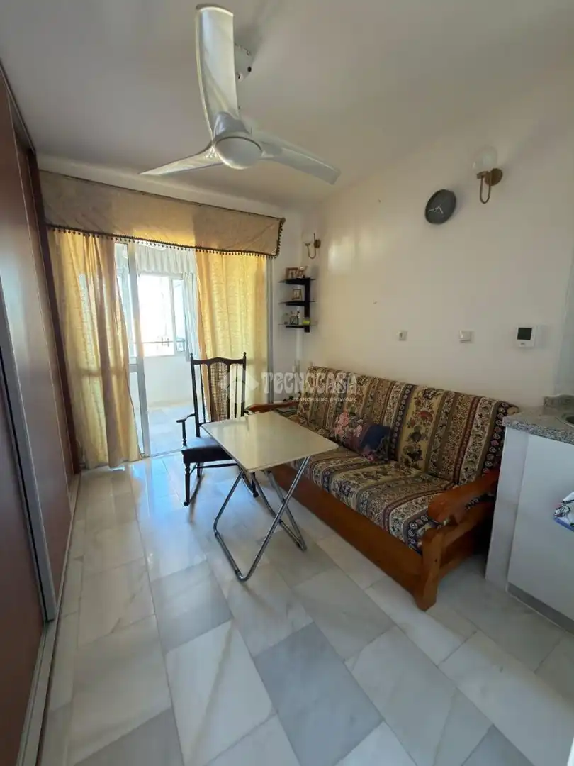 Living room of Study for sale in Benalmádena