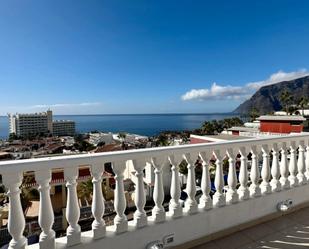 Vista exterior de Apartament en venda en Santiago del Teide amb Terrassa, Piscina i Moblat