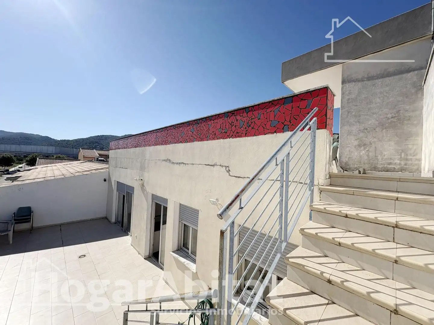 Vista exterior de Àtic en venda en Vilallonga / Villalonga amb Terrassa, Balcó i Piscina comunitària