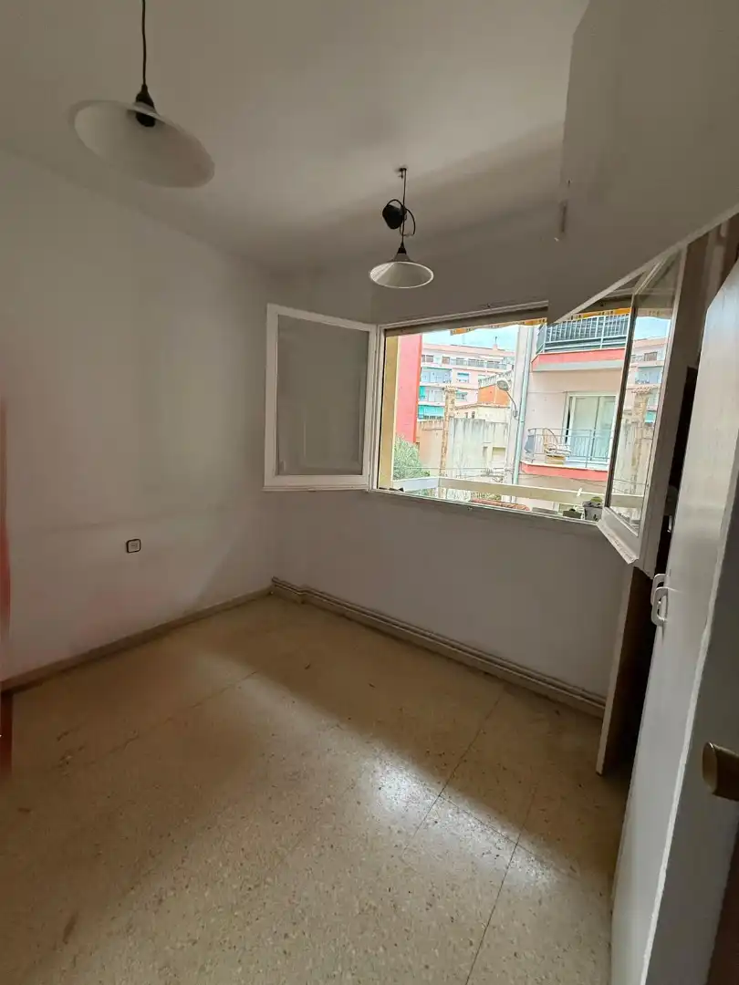 Flat with terrace for sale in Avinguda Ntra. Sra. de la Mercè, imagen 4