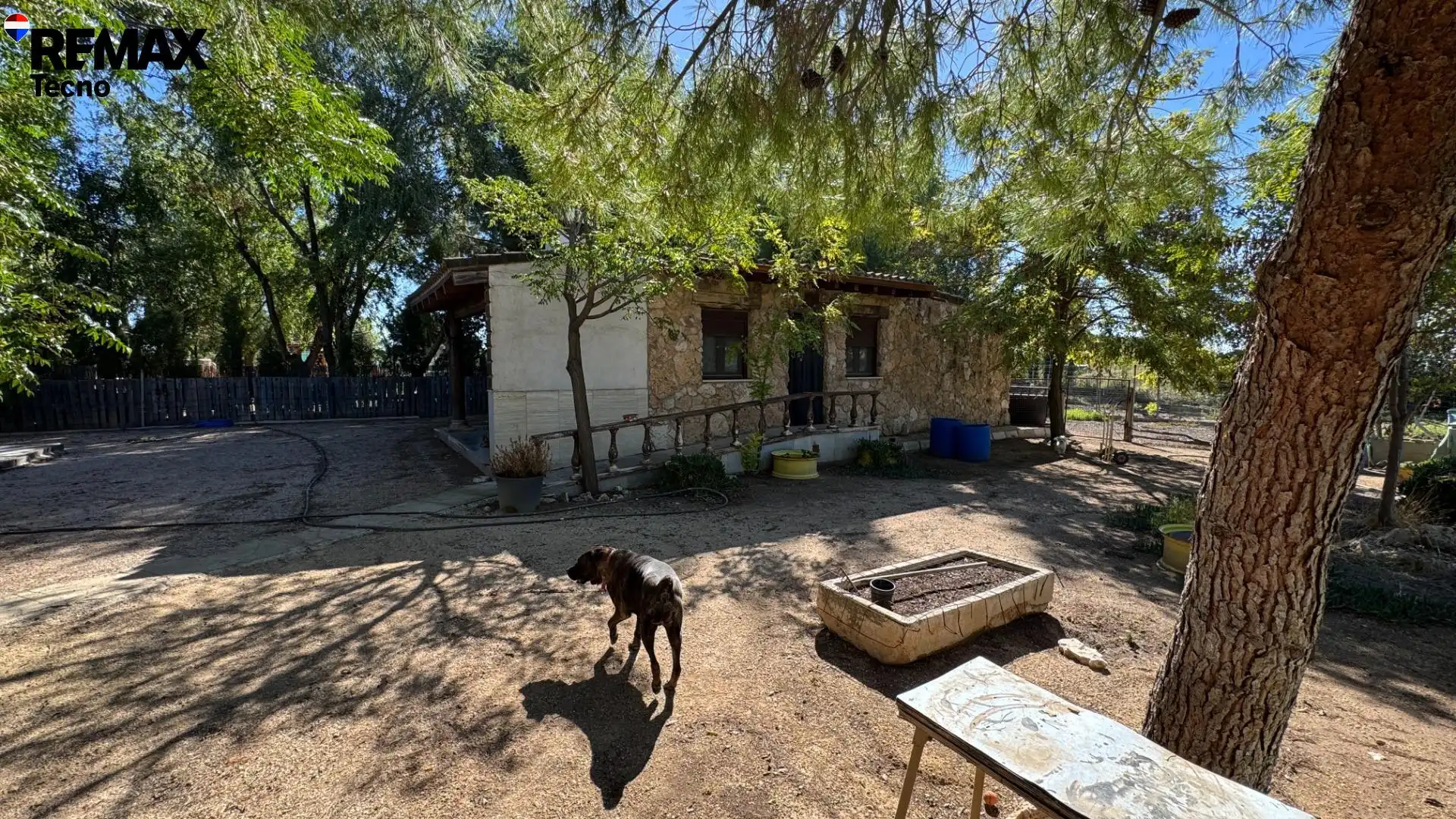 Vista exterior de Finca rústica en venda en La Puebla de Almoradiel, Toledo