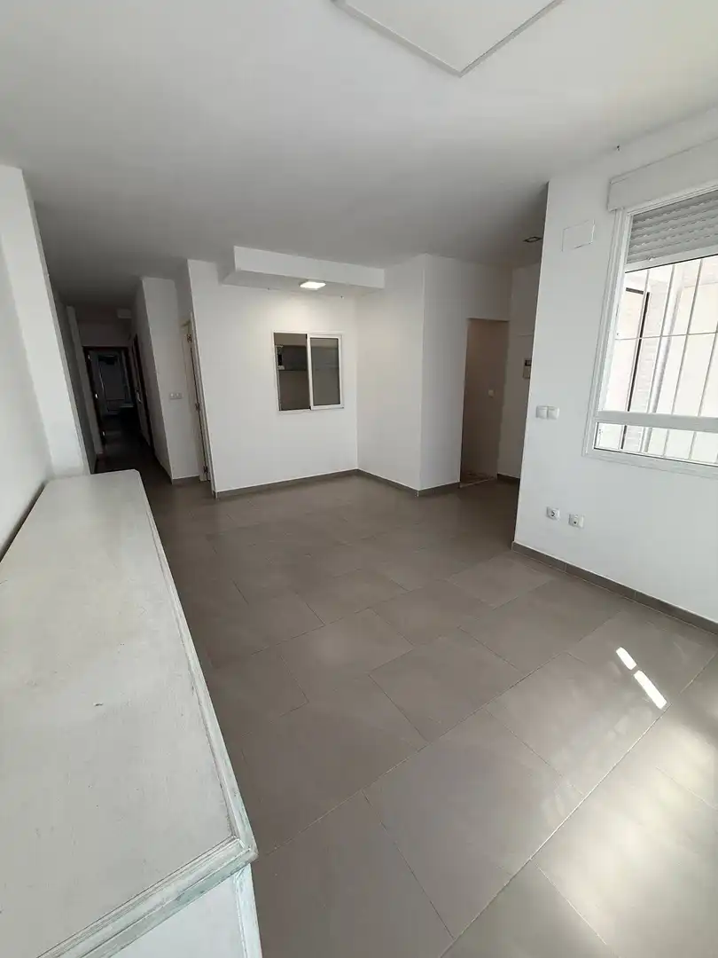 Ground floor for rent in Rafelbuñol / Rafelbunyol, Valencia