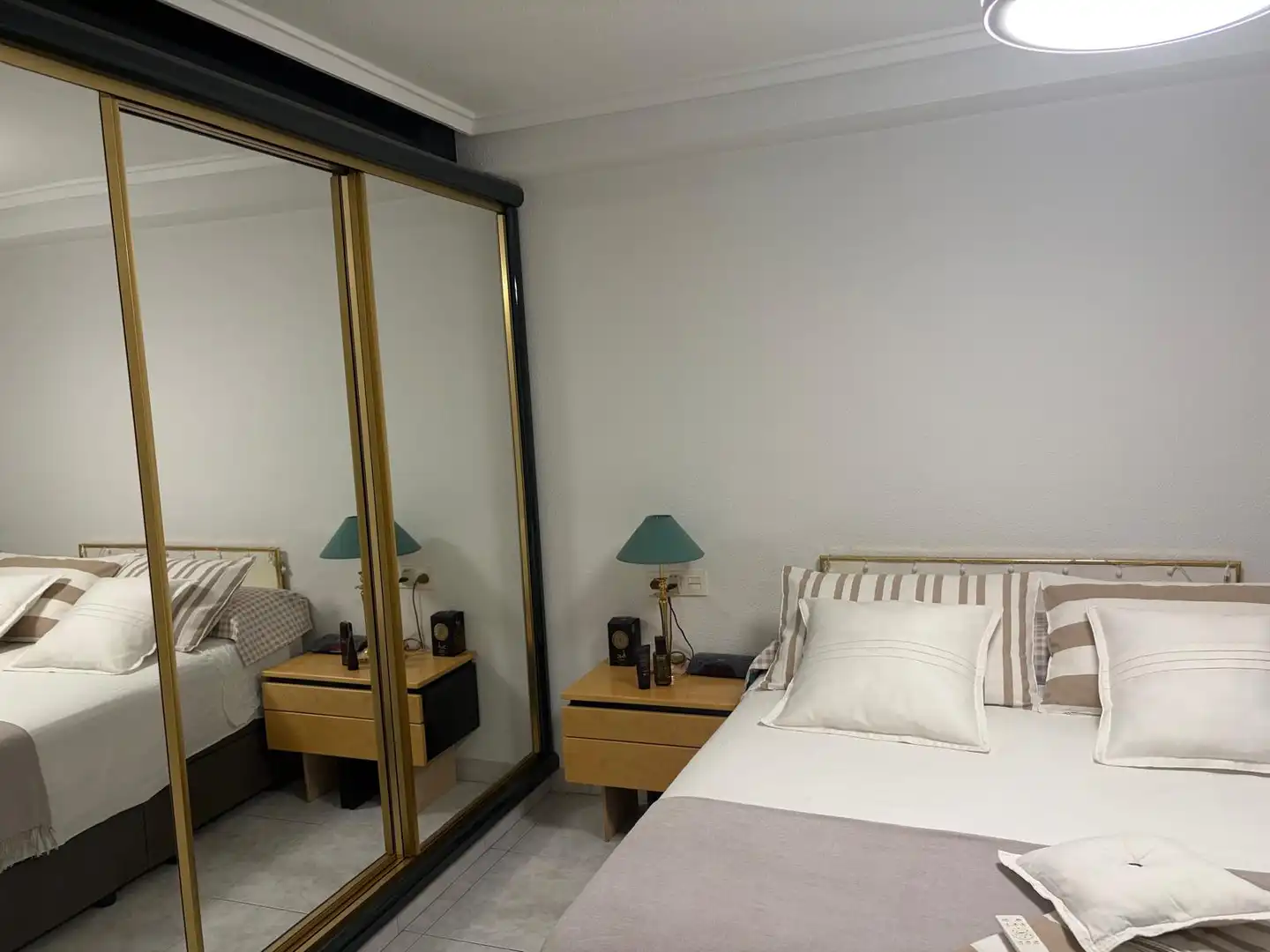 Habitación de Piso en venta en Villena con Horno, Balcón y Internet
