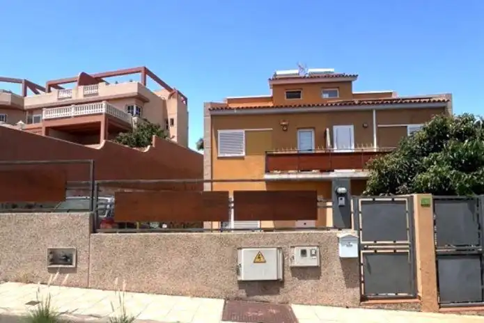 Maison mitoyenne à vendre à Tabaiba Sector 73, imagen 2