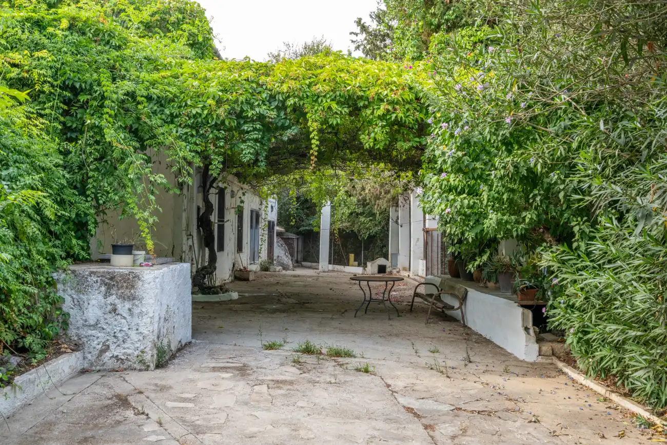 Country homes for sale in C-12, Aldover