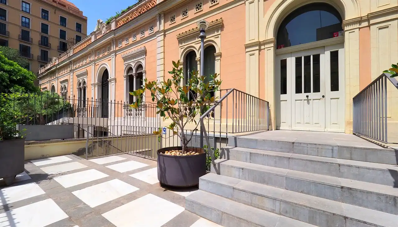 Exterior view of Houses for sale in Barcelona  with Parquet flooring, Terrace and Furnished
