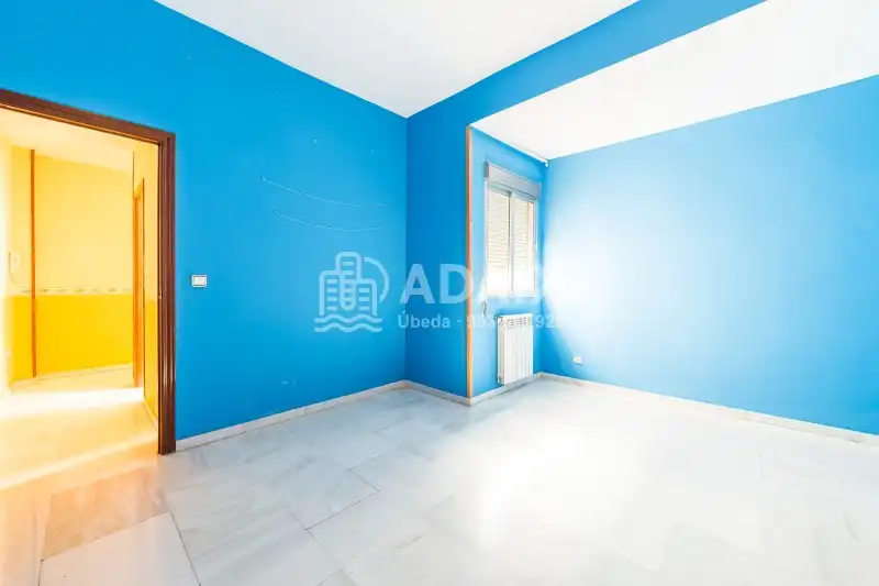 Dormitori de Casa o xalet en venda en Úbeda amb Aire condicionat, Traster i Balcó