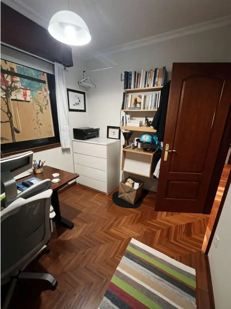 Piso en venta en Vigo  con Calefacción, Jardín privado y Trastero