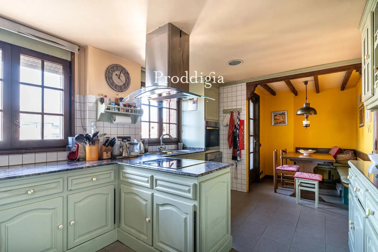 Kitchen of Duplexes for sale in Sant Cugat del Vallès  with Air Conditioner, Heating and Terrace