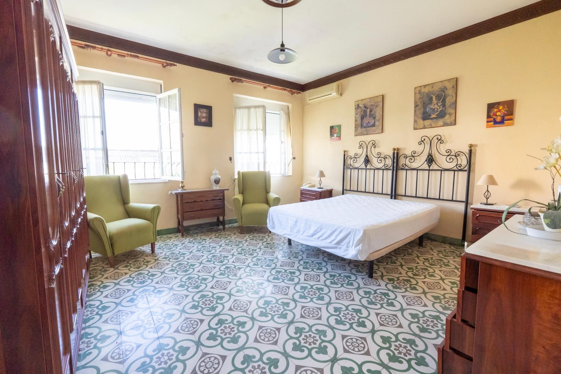 Dormitori de Casa o xalet en venda en Utrera