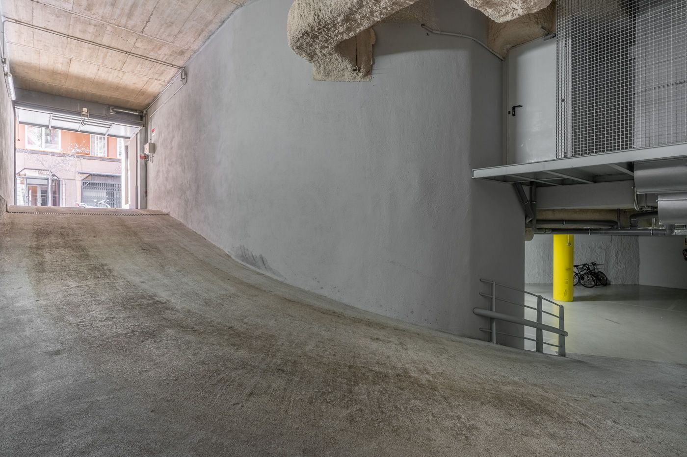 Garaje de alquiler en  Barcelona Capital