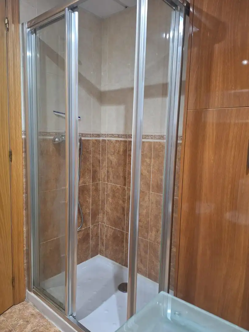 Bany de Pis de lloguer en Murcia amb Aire condicionat, Moblat i Balcó