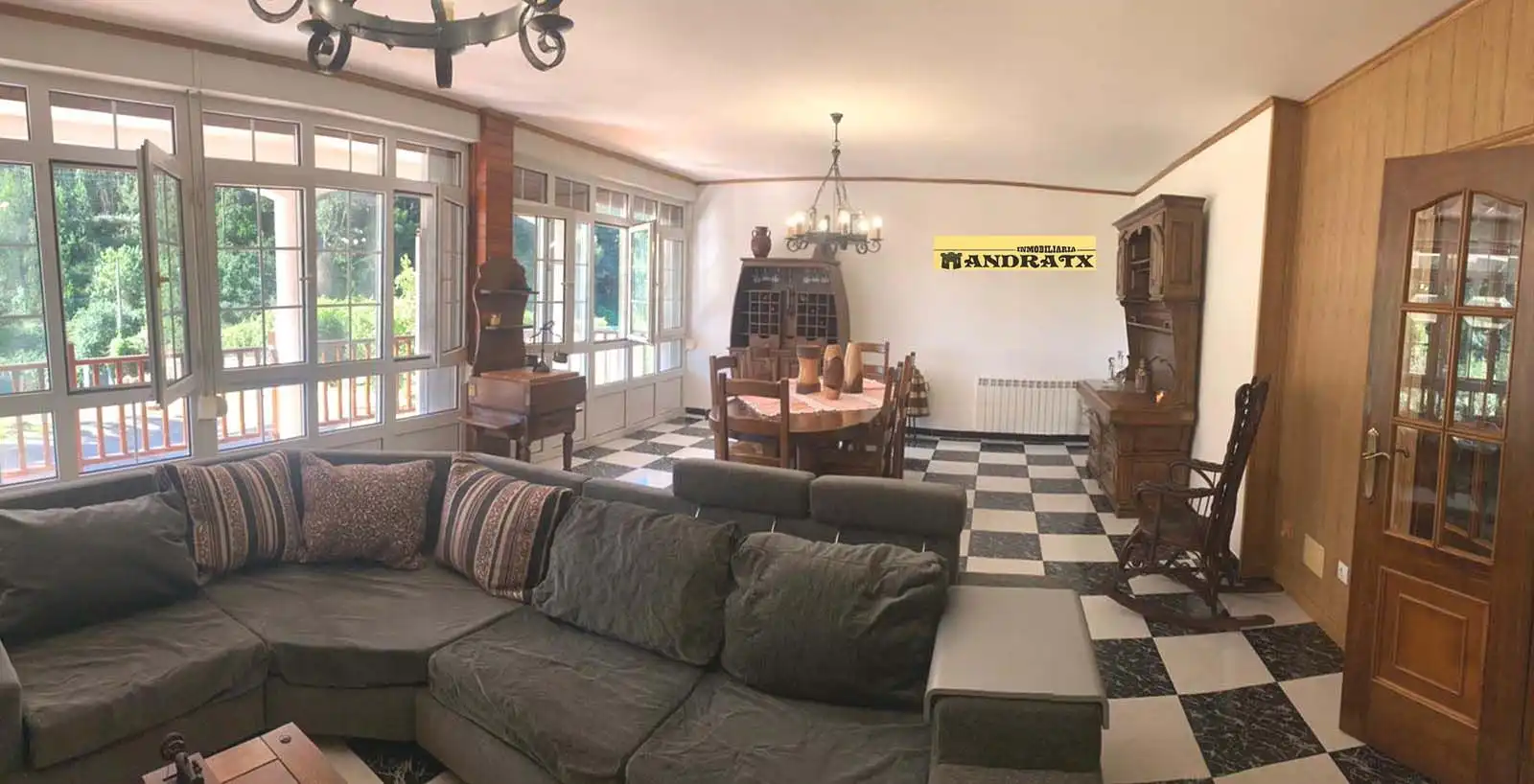 Sala d'estar de Casa o xalet en venda en Ferrol amb Calefacció, Terrassa i Traster