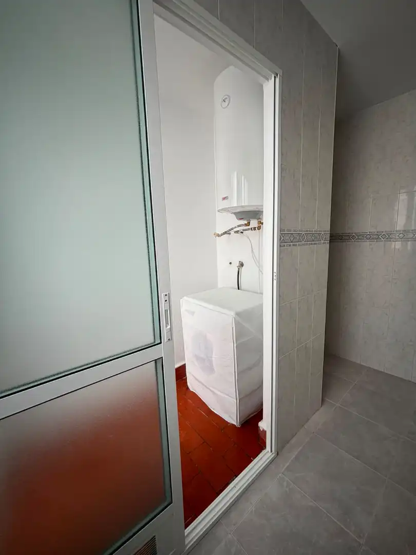 Bathroom of Flat for rent in Almendralejo  with Air Conditioner, Furnished and Oven