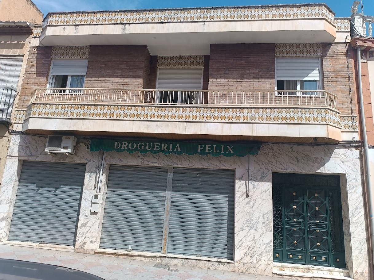 Vista exterior de Casa o xalet en venda en Pinos Puente amb Aire condicionat, Calefacció i Terrassa