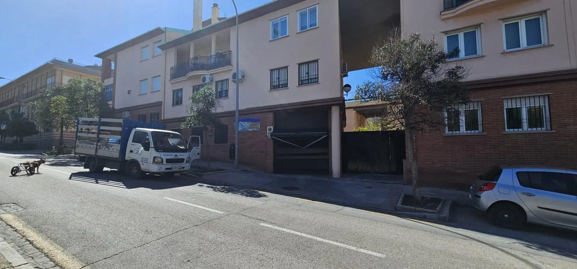 Parkplatz von Garage zum Verkauf in Granada