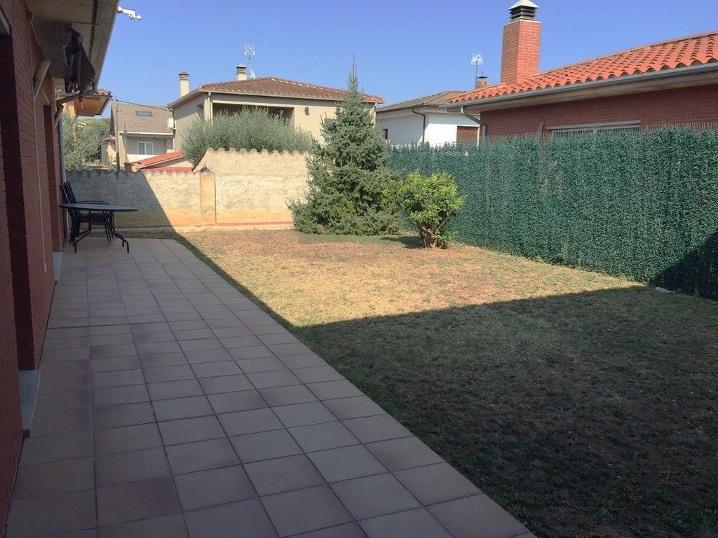 Garden of Single-family semi-detached for sale in Porqueres  with Heating, Private garden and Oven