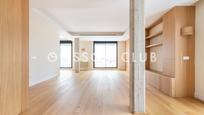 Sala d'estar de Àtic en venda en  Madrid Capital amb Aire condicionat, Calefacció i Terrassa