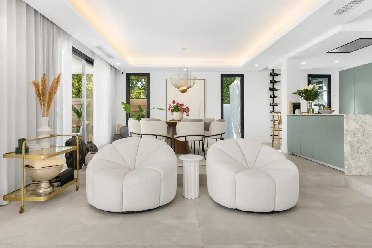 Sala de estar de Casa o chalet de alquiler en Marbella con Aire acondicionado, Calefacción y Jardín privado