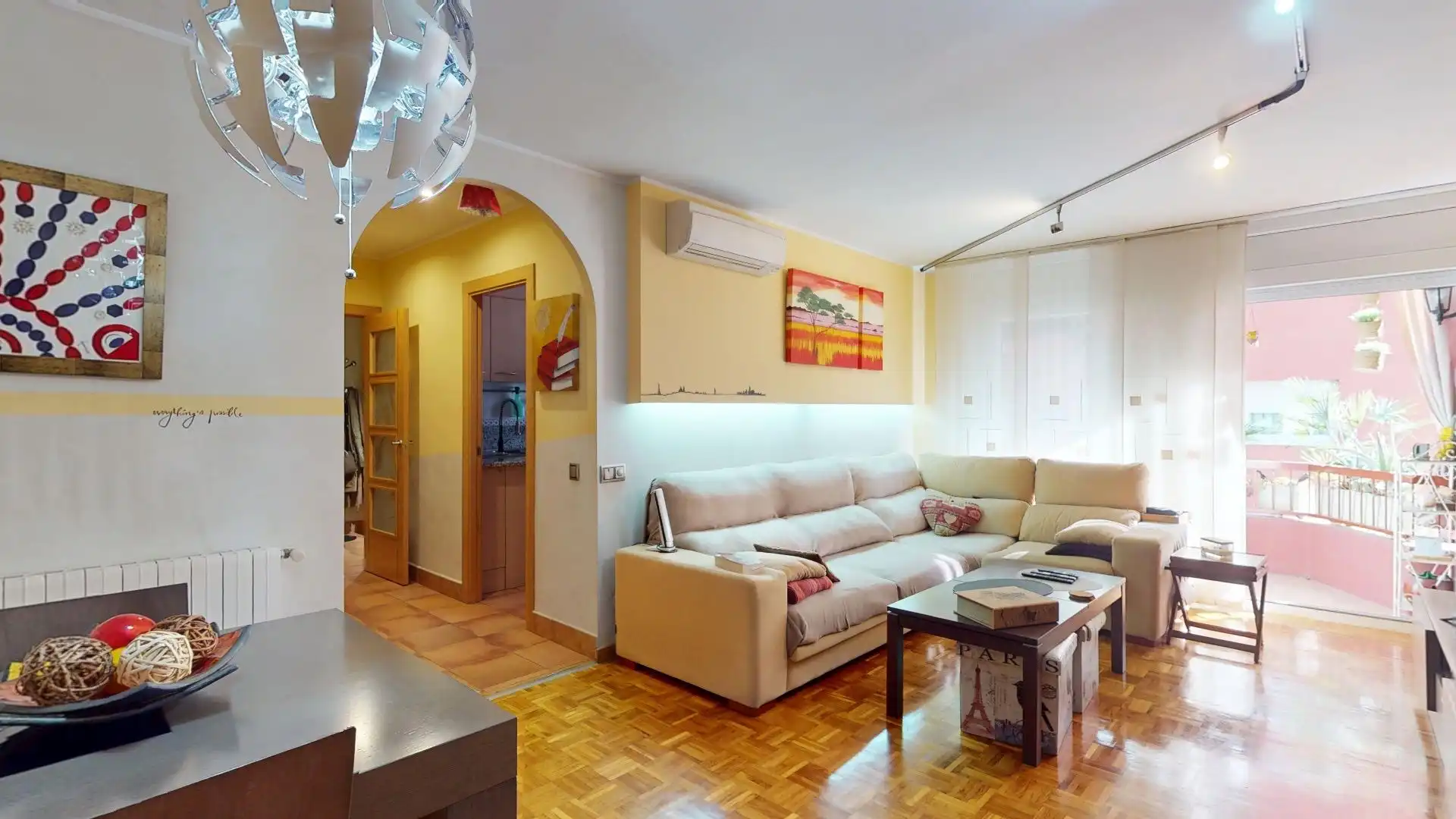 Sala d'estar de Pis en venda en Girona amb Aire condicionat, Calefacció i Terrassa