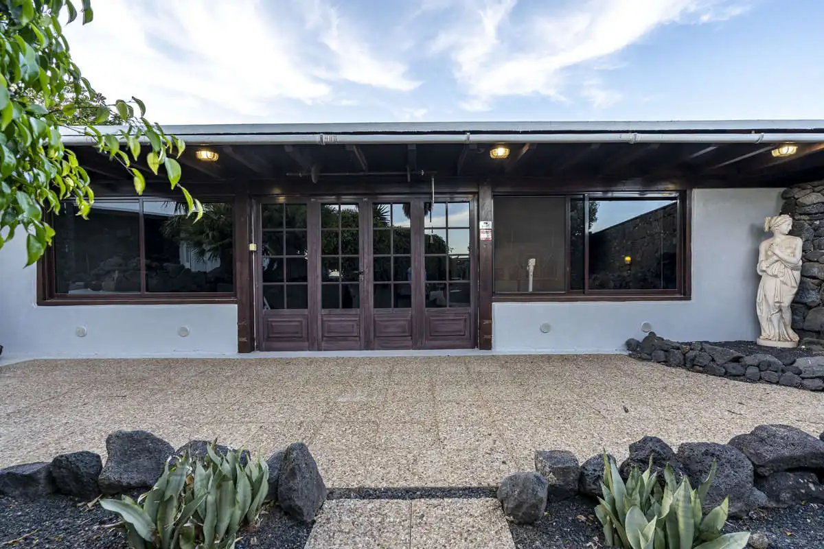 Exterior view of Houses for sale in Tías  with Private garden, Swimming Pool and Furnished