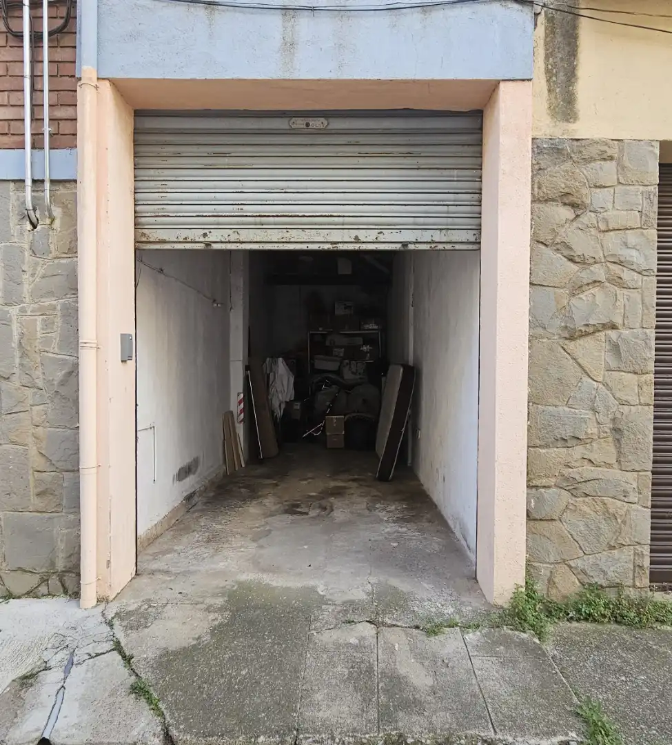 Parking de Piso en venta en Olot con Calefacción y Balcón