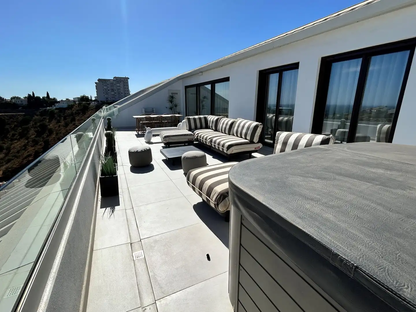 Terrasse von Dachboden zum Verkauf in Fuengirola mit Gemeinschaftspool