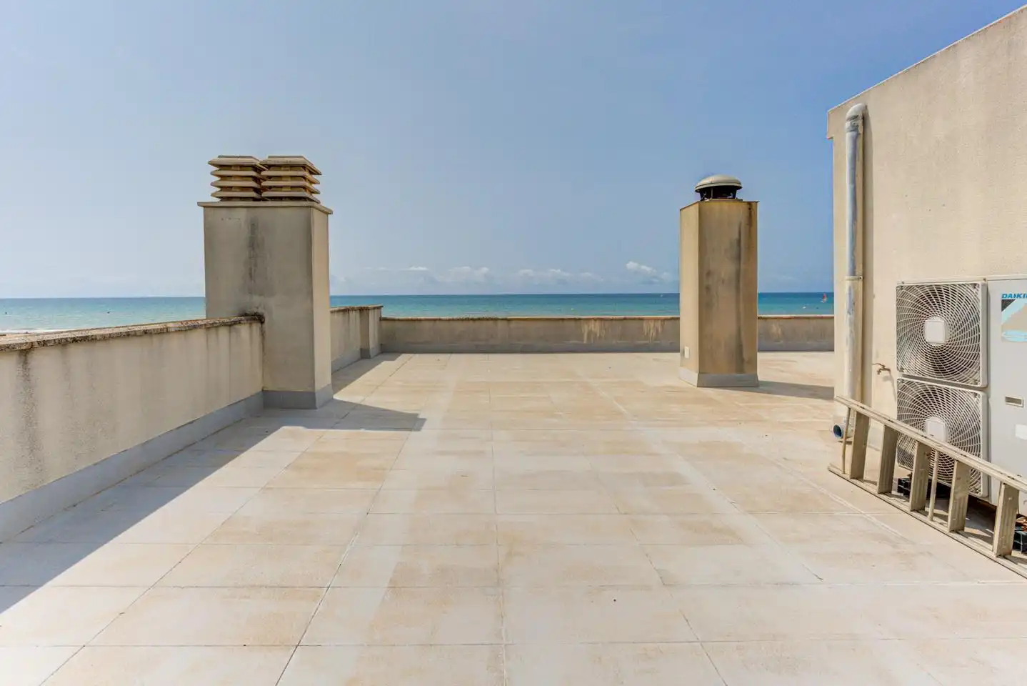 Terrasse von Haus oder Chalet zum Verkauf in Castelldefels mit Klimaanlage, Heizung und Privatgarten