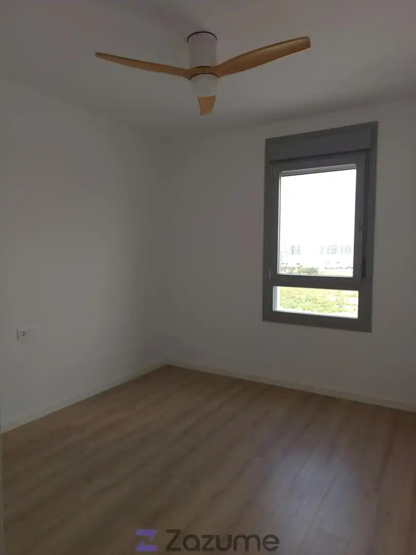 Schlafzimmer von Wohnung zur Miete in Dos Hermanas mit Klimaanlage, Heizung und Privatgarten