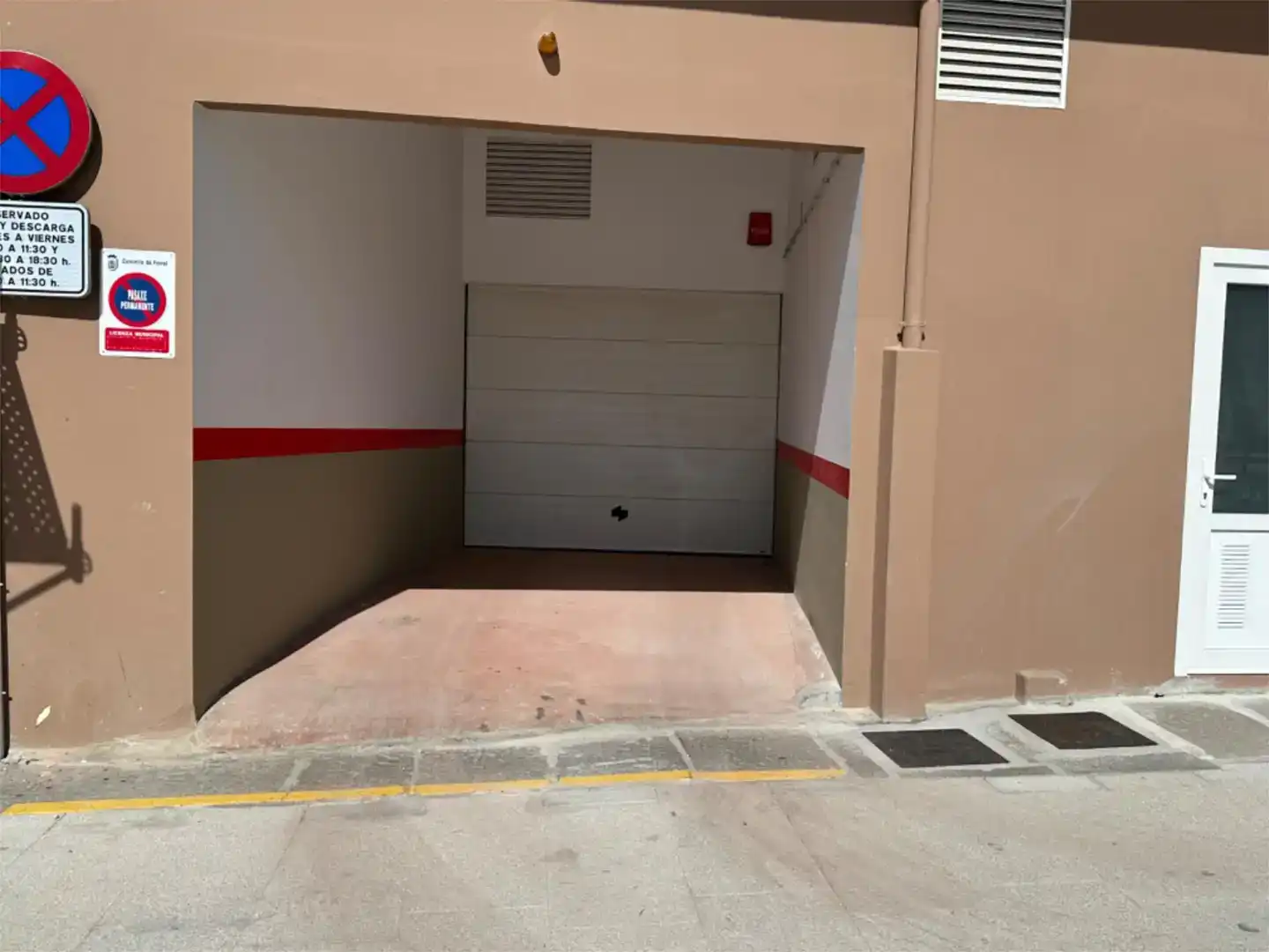 Parkplatz von Garage zur Miete in Ferrol