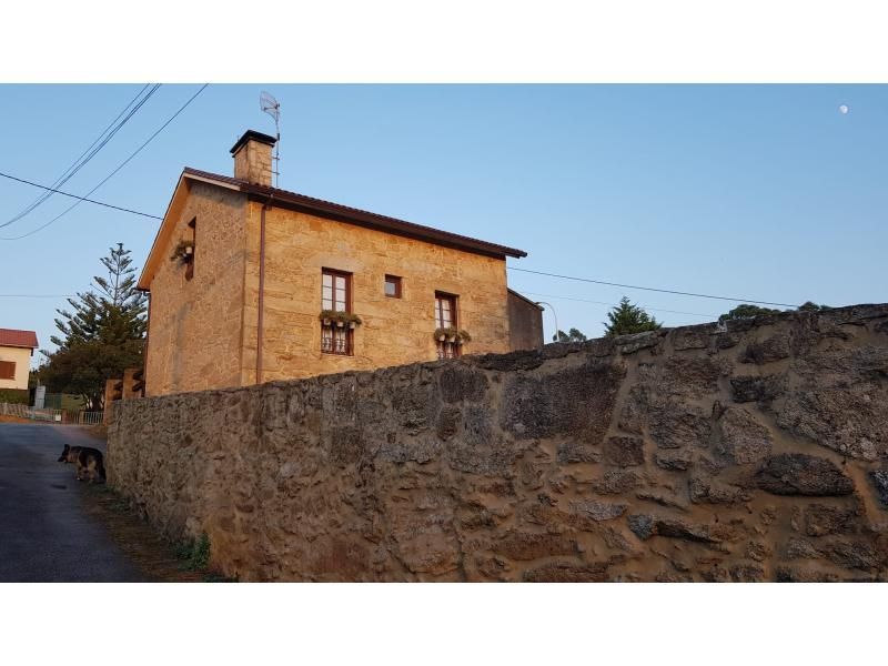 Außenansicht von Haus oder Chalet zum verkauf in Catoira mit Privatgarten, Parkett und Abstellraum