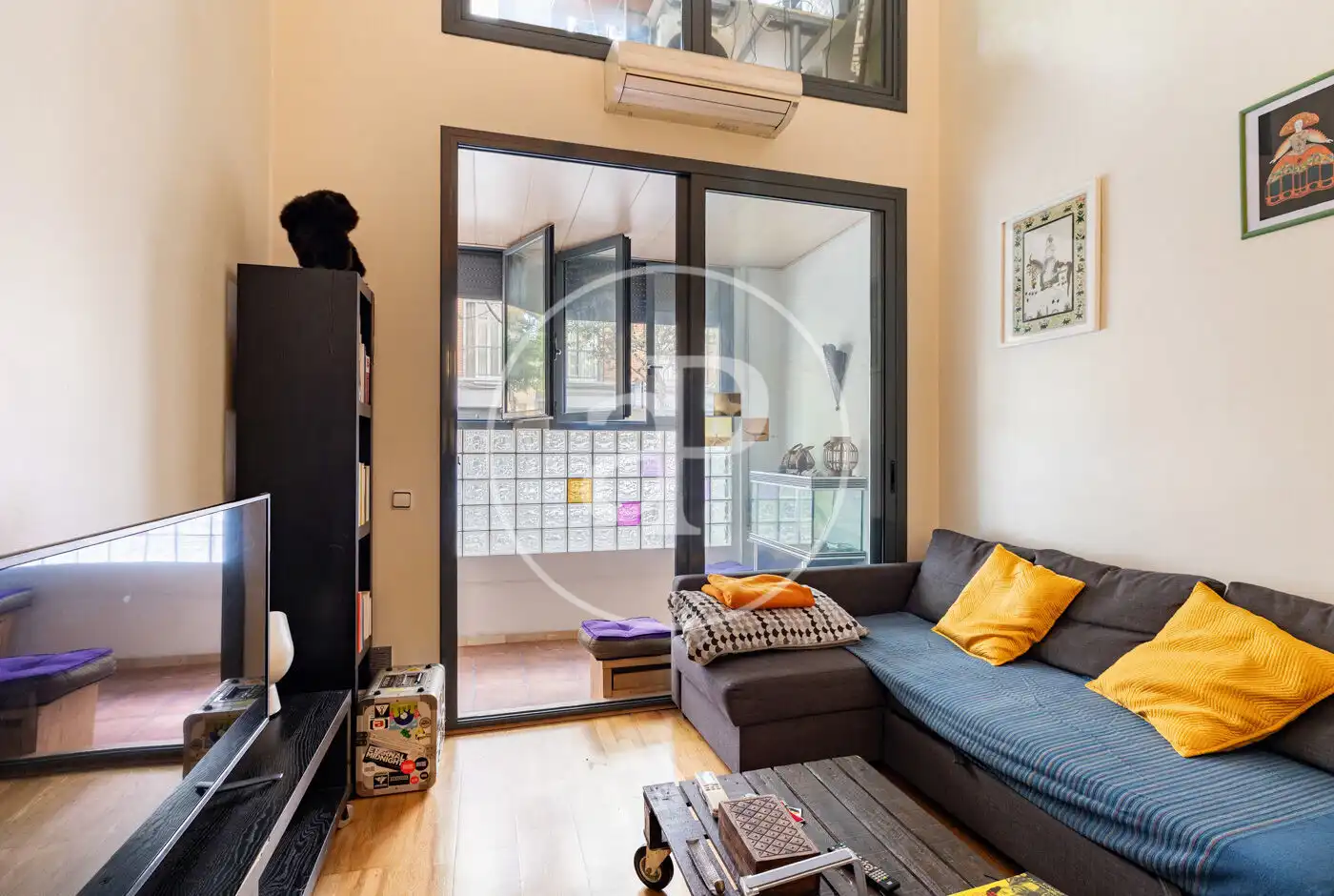 Sala de estar de Piso en venta en L'Hospitalet de Llobregat con Calefacción