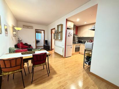 Living room of Flat for sale in  Barcelona Capital  with Air Conditioner, Parquet flooring and Furnished