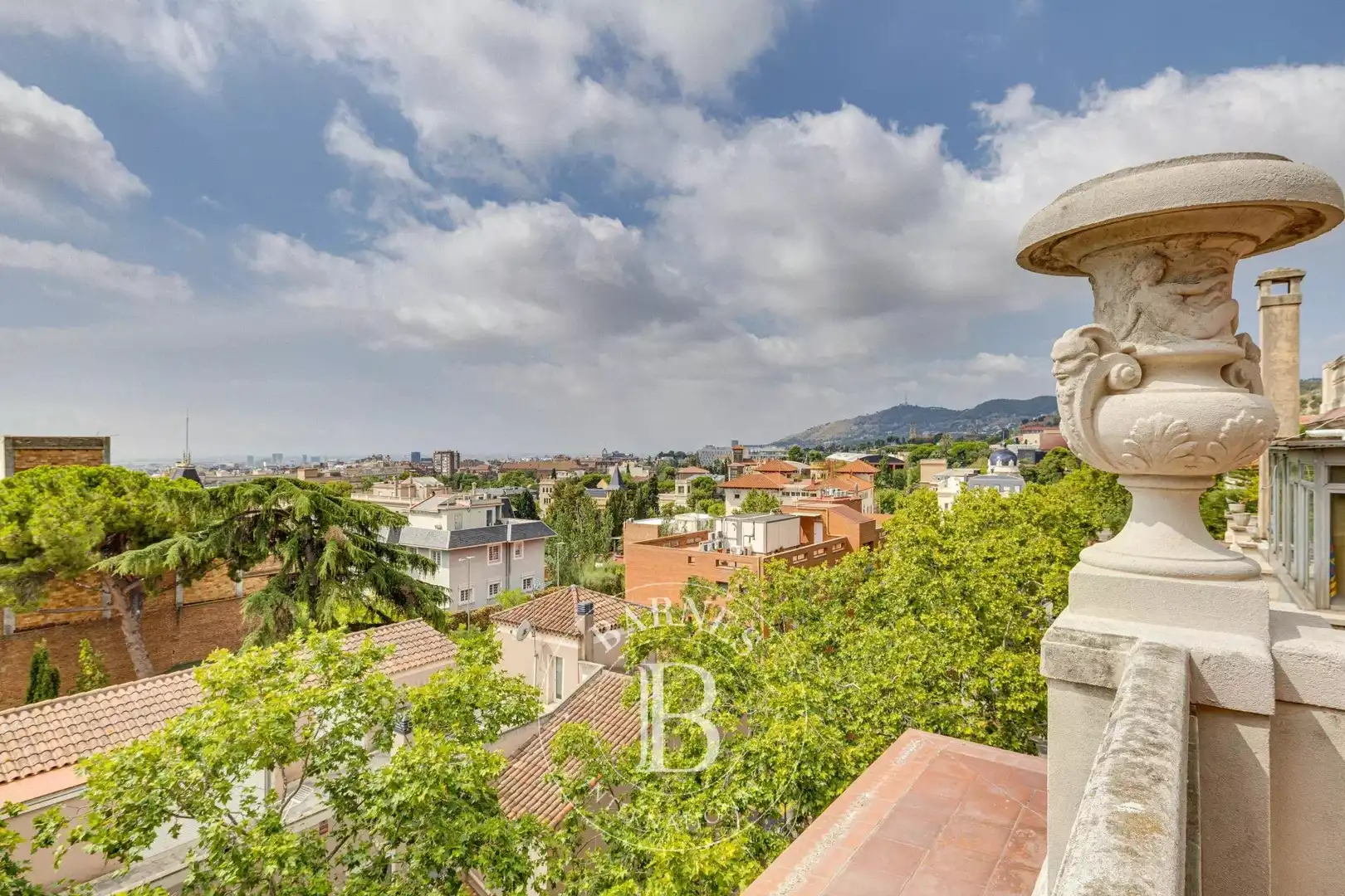 Außenansicht von Wohnung zur Miete in Barcelona mit Klimaanlage, Heizung und Terrasse