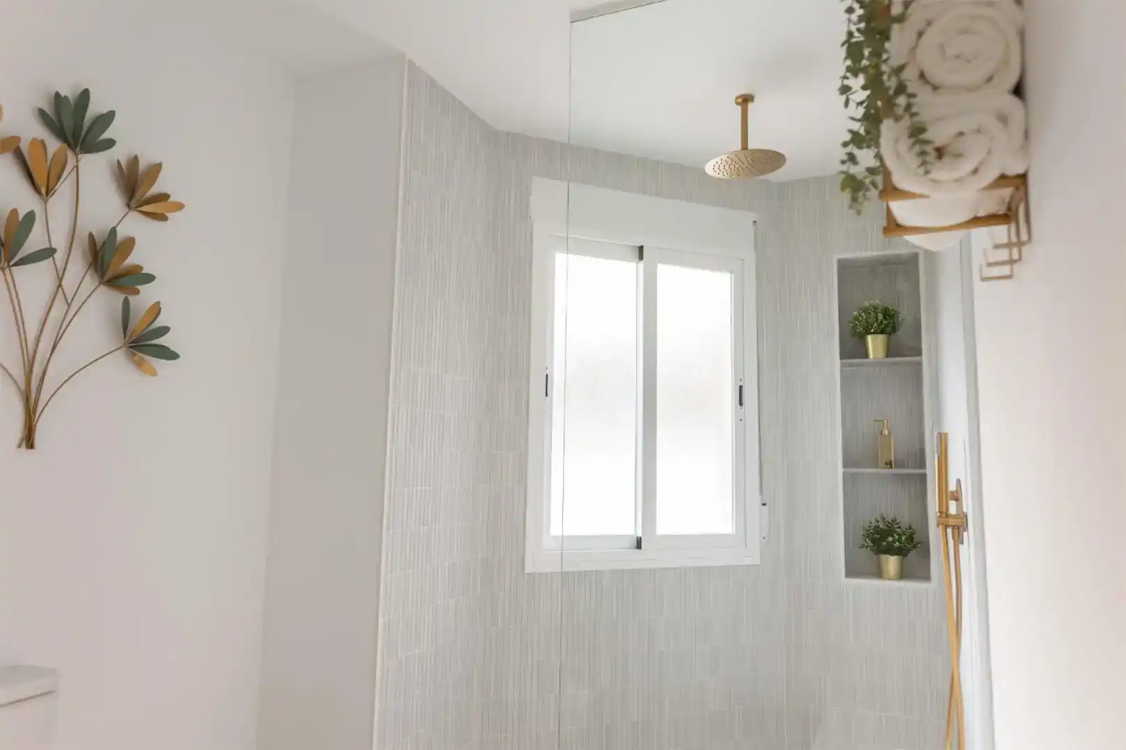 Baño de Casa o chalet en venta en Almuñécar con Jardín privado, Piscina y Balcón