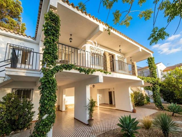 Casa-chalet en Venta en Sector E en Centro - Torre de la Higuera