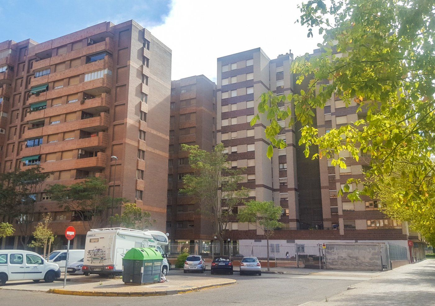 Exterior view of Flat for rent in  Zaragoza Capital  with Air Conditioner, Private garden and Terrace