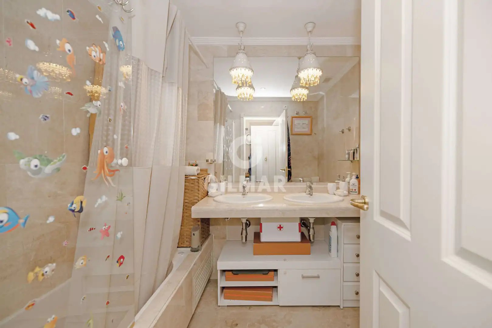 Baño de Apartamento en venta en Estepona con Calefacción, Jardín privado y Trastero