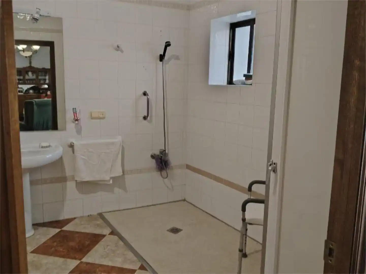 Bany de Casa adosada en venda en Torremejía amb Aire condicionat i Jardí privat