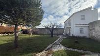 Jardí de Casa o xalet en venda en Ávila Capital
