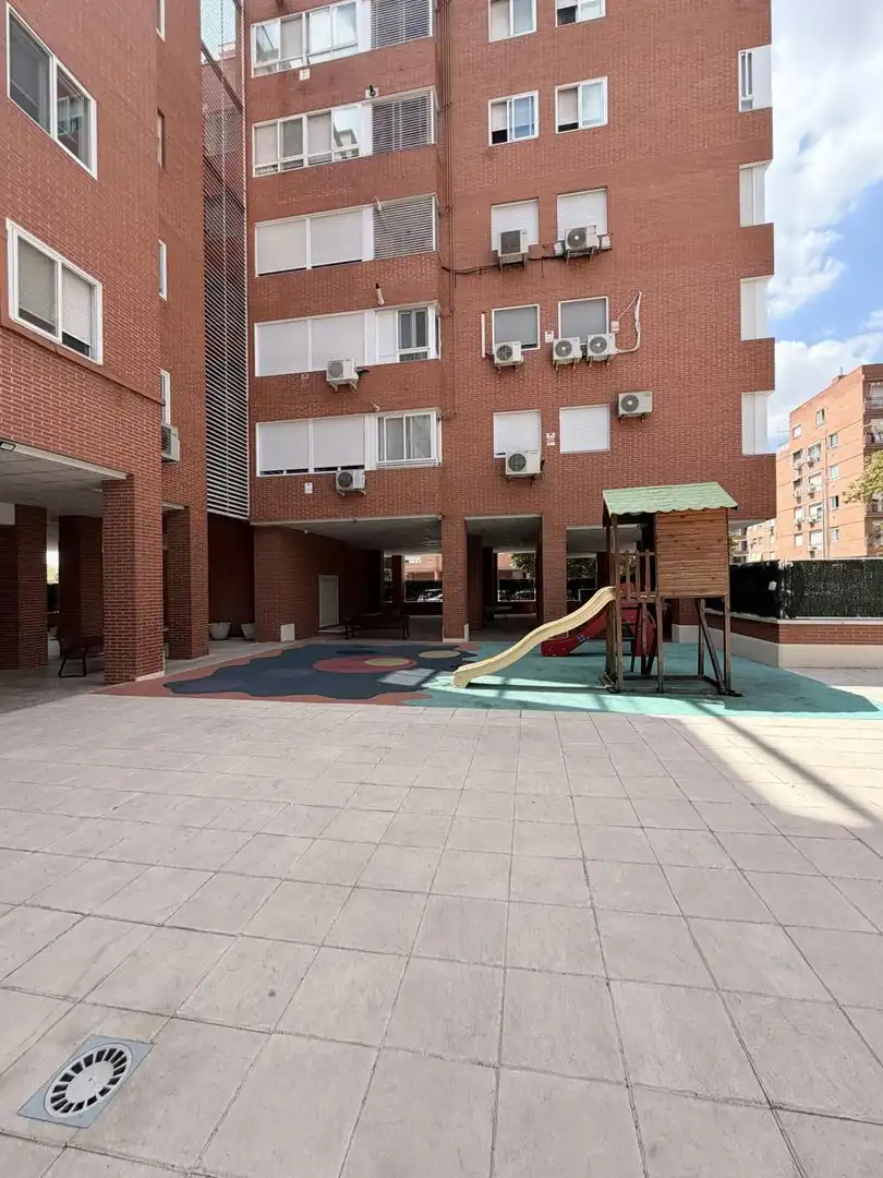 Exterior view of Flat for sale in Torrejón de Ardoz  with Air Conditioner, Heating and Parquet flooring