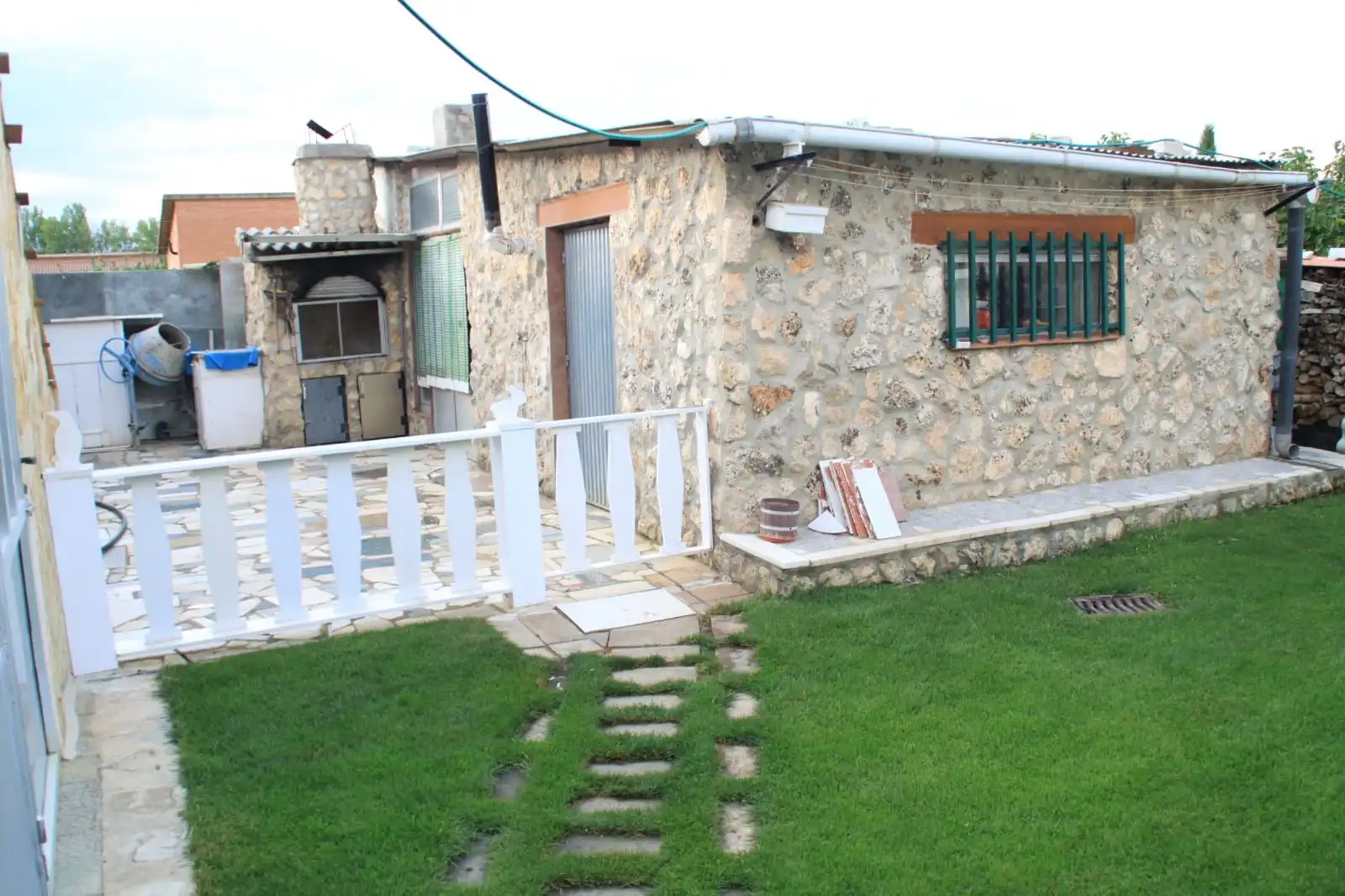 Jardí de Casa o xalet en venda en Grijota amb Jardí privat, Terrassa i Piscina