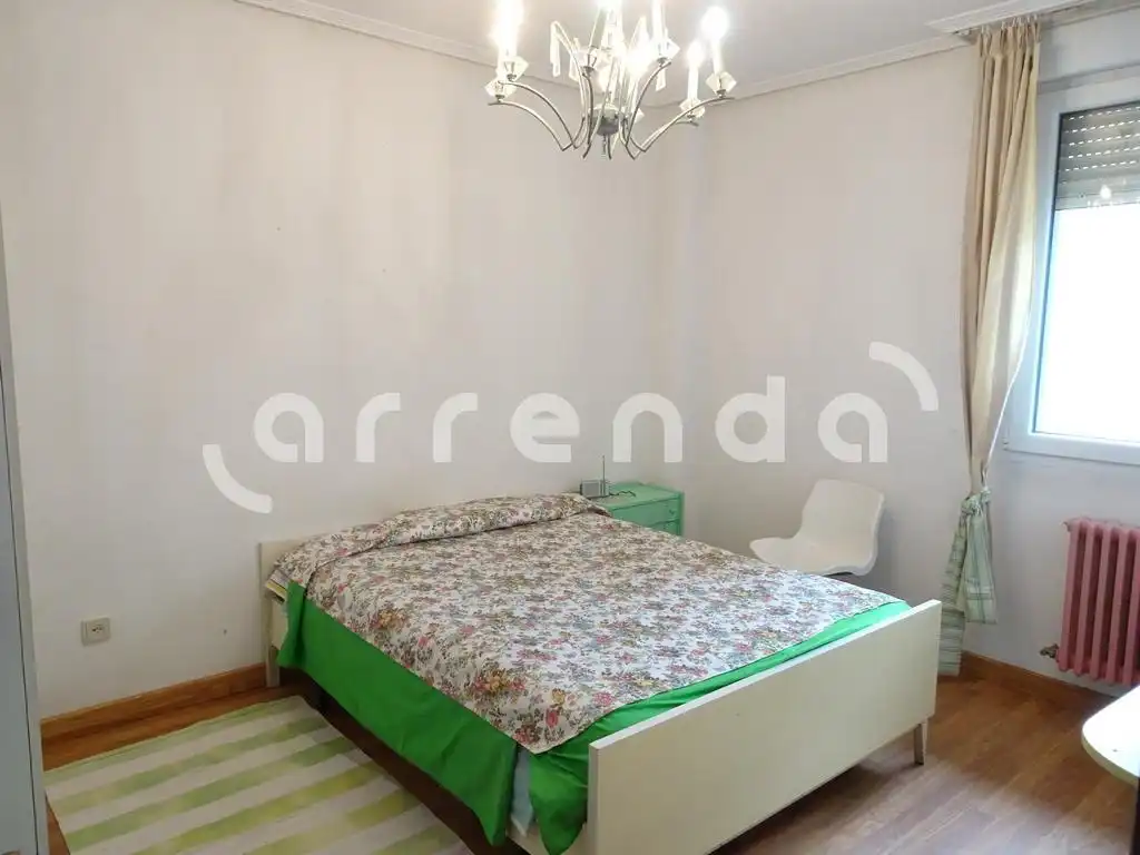Bedroom of Flat for rent in Santander  with Heating and Furnished