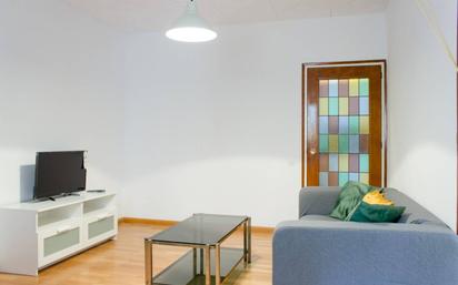 Living room of Flat for sale in  Barcelona Capital