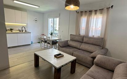 Sala d'estar de Casa o xalet en venda en San Roque amb Terrassa i Traster