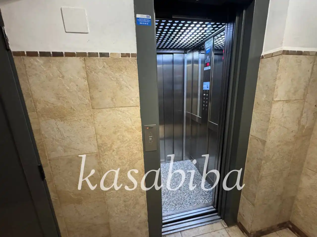 Piso en venta en Valencia con Balcón