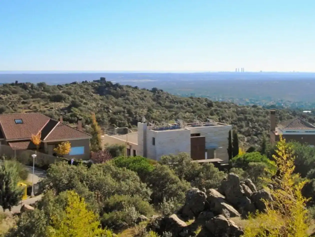Vista exterior de Casa o chalet en venta en Torrelodones con Aire acondicionado y Piscina